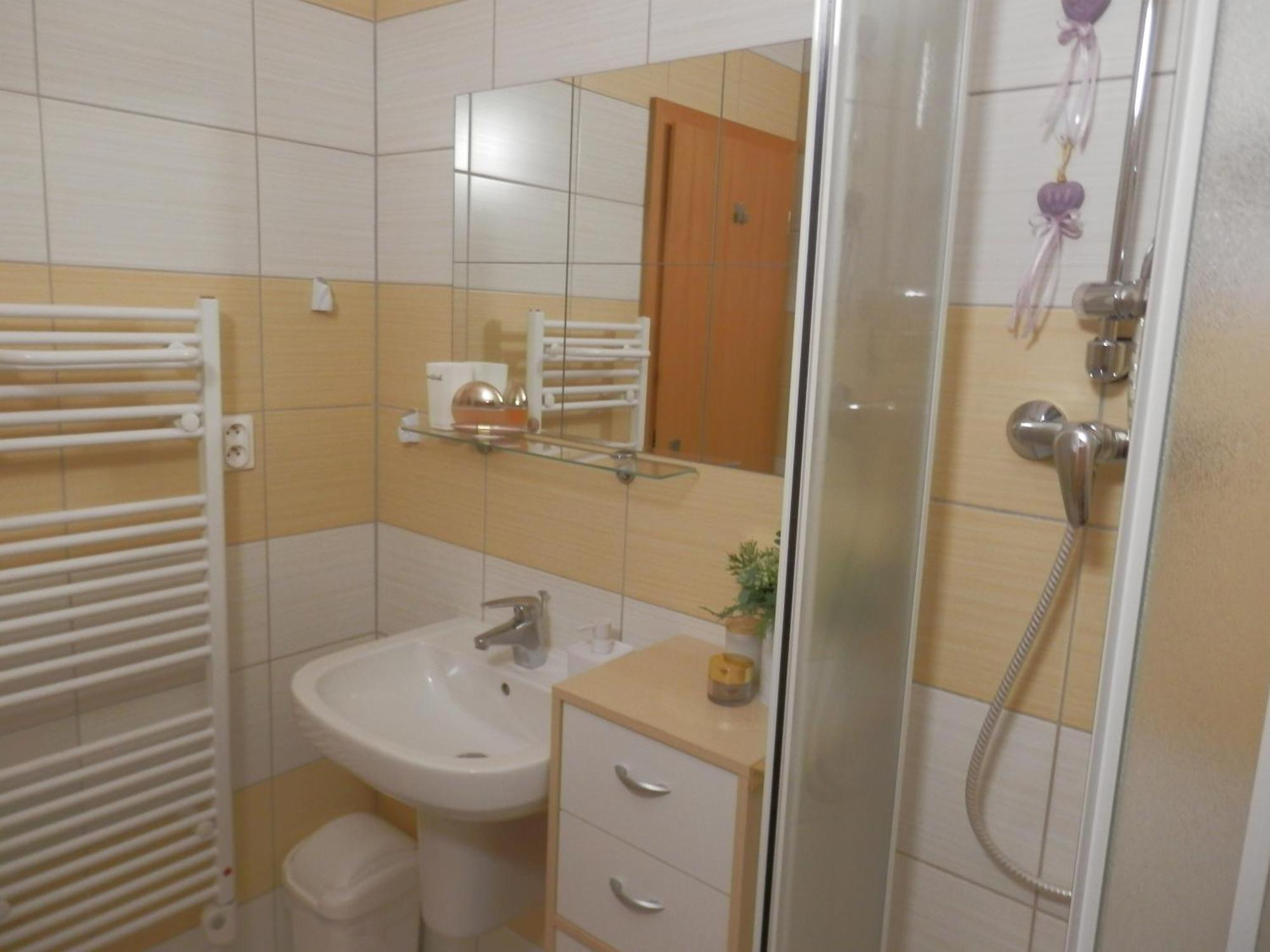 Apartment Peter Доновали Екстериор снимка